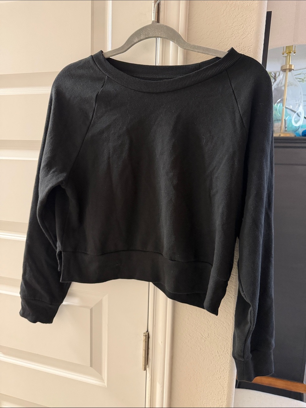Black Target Women’s Pullover Sweatshirt Small